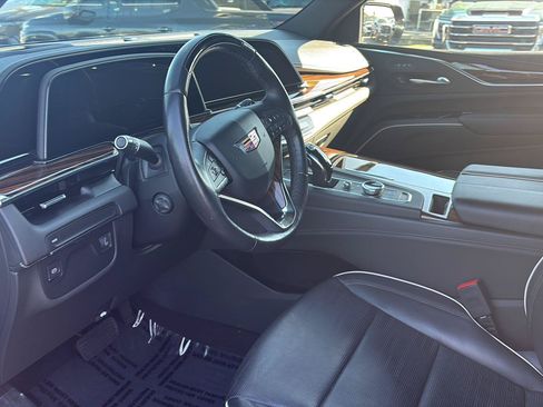 Used 2023 Cadillac Escalade ESV Premium Luxury RWD image 21