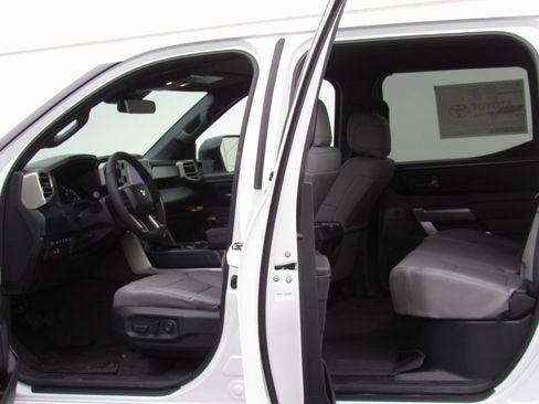 New 2026 Toyota Tundra SR5 AWD/4WD image 17