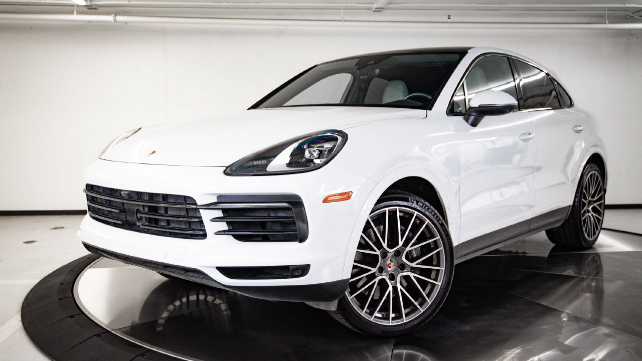 Certified 2022 Porsche Cayenne Coupe AWD/4WD image 1
