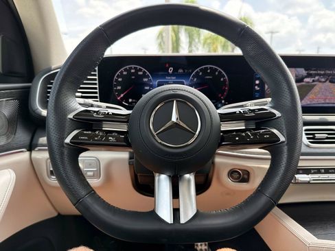 Certified 2026 Mercedes-Benz GLS 450 4MATIC image 32