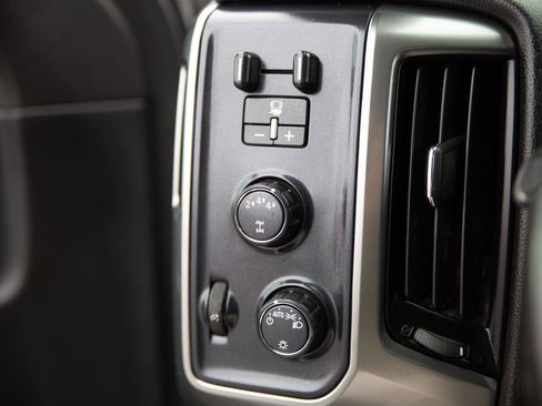 Used 2019 Chevrolet Silverado 2500 LT image 18