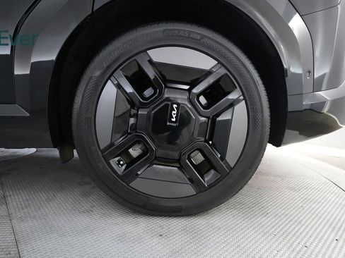 Used 2024 Kia EV9 GT-Line image 9