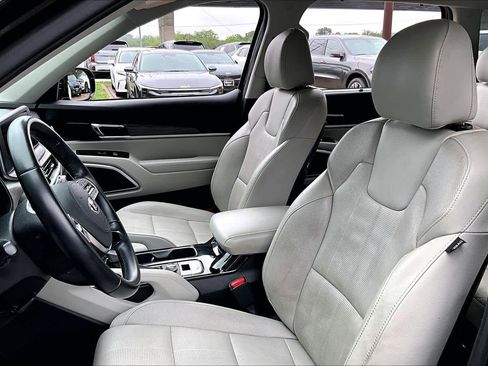 Used 2020 Kia Telluride SX w/ Towing Package FWD image 8