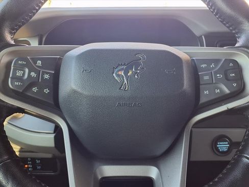 Used 2022 Ford Bronco Badlands image 17