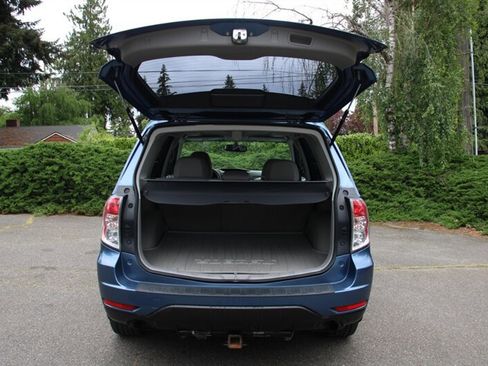 Used 2010 Subaru Forester 2.5X Premium w/ Popular Equipment Group 1A AWD/4WD image 17