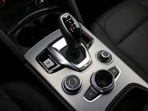 New 2025 Alfa Romeo Stelvio Sprint image 49