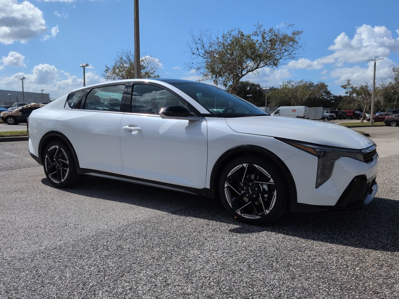 New 2027 Kia K4 GT-Line FWD image 2