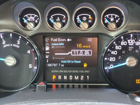 Used 2012 Ford F350 Lariat w/ FX4 4X4 Off-Road Pkg image 22