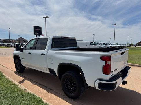 Used 2023 Chevrolet Silverado 2500 LT w/ Z71 Sport Edition AWD/4WD image 5