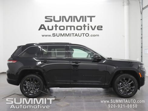 New 2026 Jeep Grand Cherokee Limited Reserve image 1