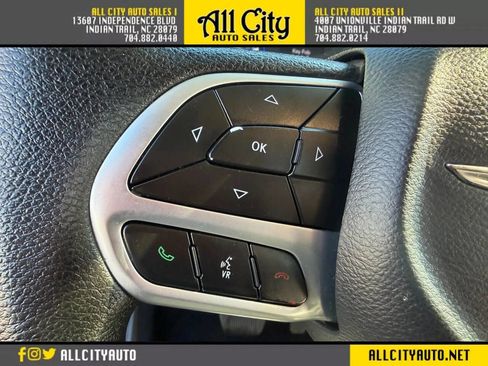 Used 2020 Chrysler Voyager Lxi image 20