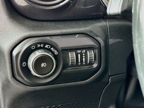Used 2021 Jeep Wrangler Unlimited Sport AWD/4WD image 10