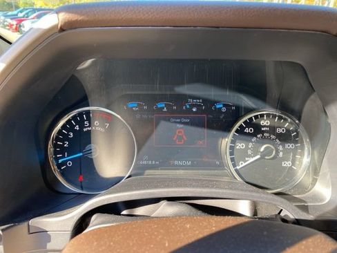 Used 2020 Ford F150 Lariat image 34