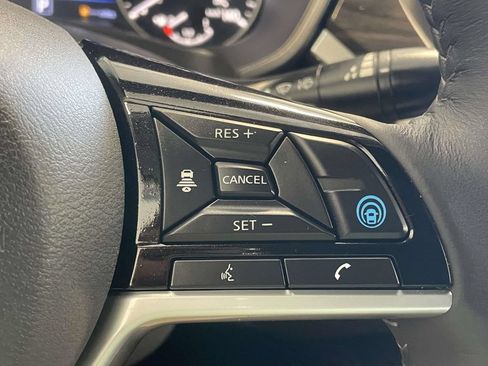 Used 2025 Nissan Altima 2.5 SL FWD image 15