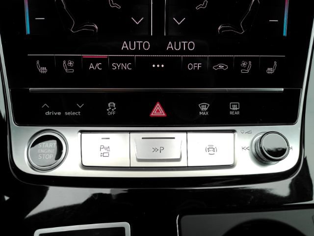 Used 2025 Audi Q7 3.0T Prestige w/ Prestige Package AWD/4WD image 49