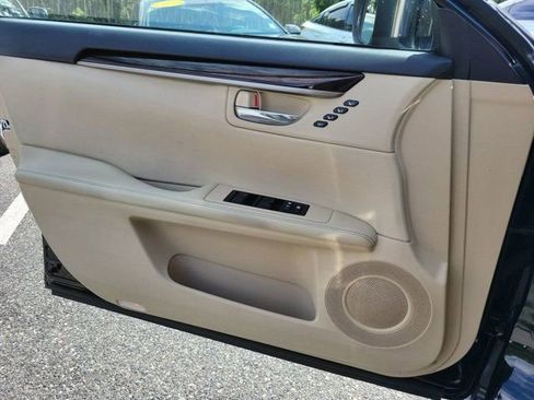 Used 2014 Lexus ES 350 w/ Premium Package FWD image 34