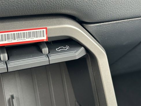 New 2026 Toyota Tundra Limited image 34