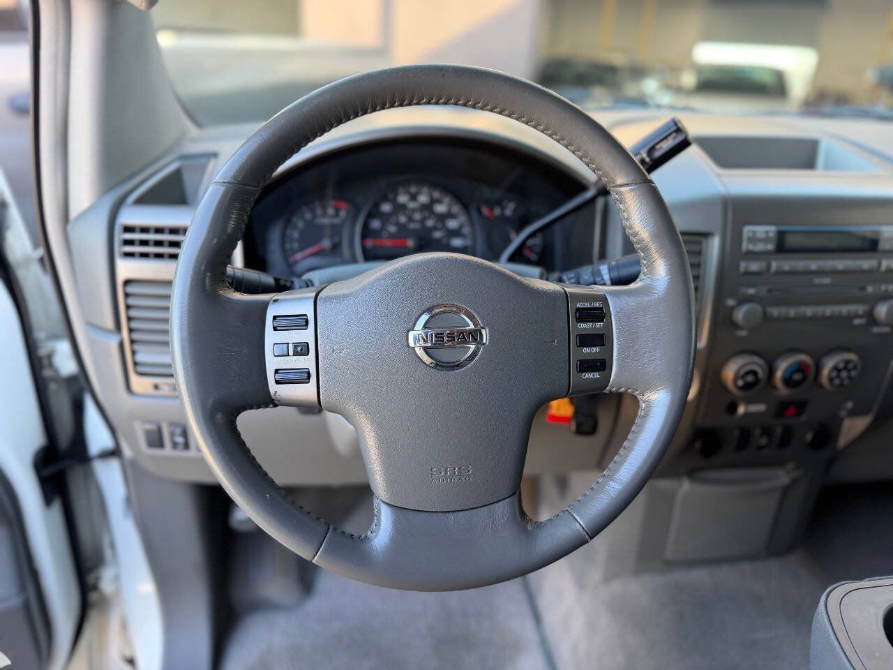 Used 2005 Nissan Titan SE RWD image 21