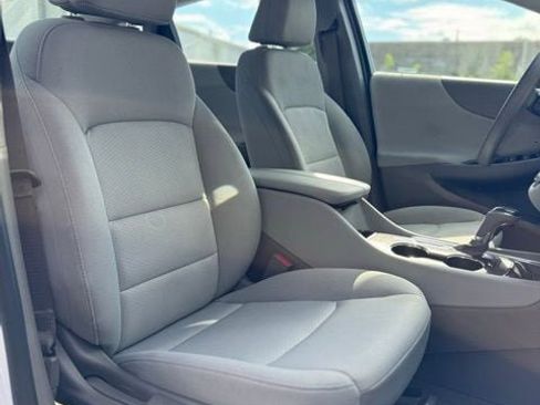 Used 2020 Chevrolet Malibu LT image 23
