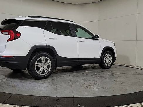 Used 2023 GMC Terrain SLE w/ Driver Convenience Package image 7