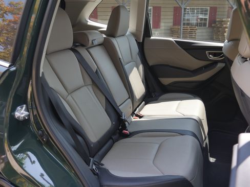 Used 2024 Subaru Forester Limited AWD/4WD image 31