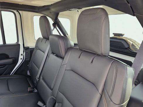 New 2026 Jeep Wrangler Sahara image 33