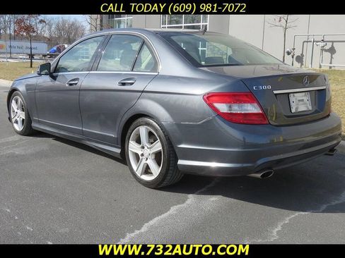 Used 2011 Mercedes-Benz C 300 C 300 Sport 4MATIC AWD 4dr Sed image 10