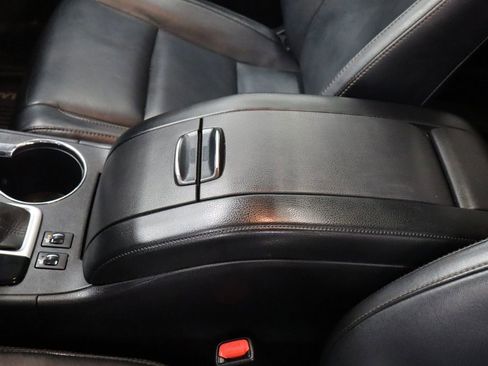 Used 2017 Toyota Highlander XLE image 31