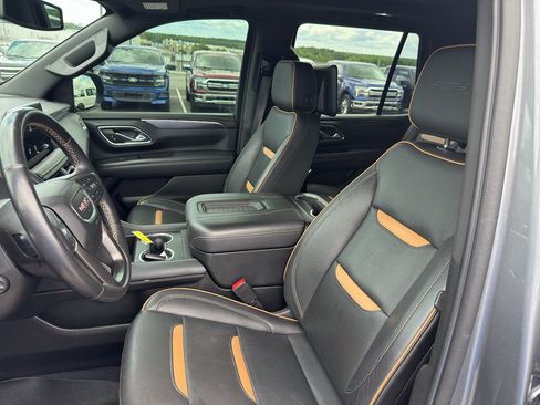 Used 2022 GMC Yukon AT4 w/ AT4 Premium Package AWD/4WD image 16