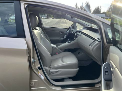 Used 2010 Toyota Prius Five FWD image 23