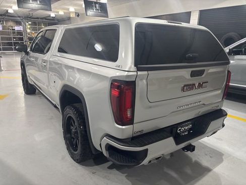 Used 2022 GMC Sierra 1500 AT4 w/ Technology Package AWD/4WD image 6
