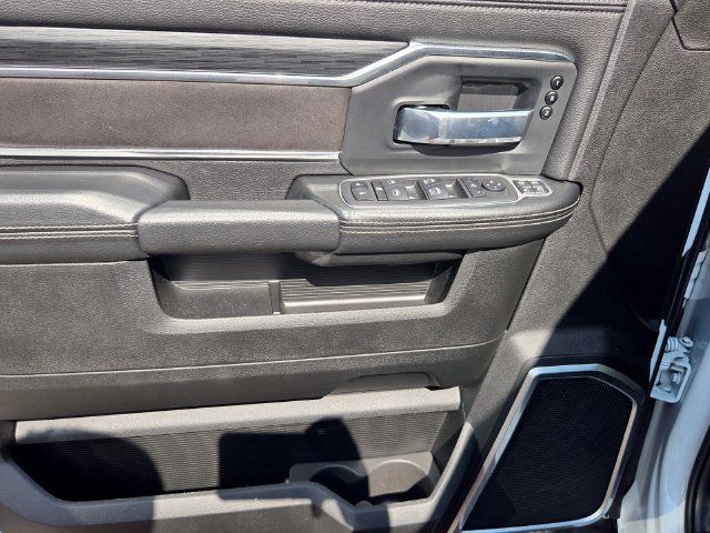 Used 2023 RAM 3500 Laramie AWD/4WD image 8