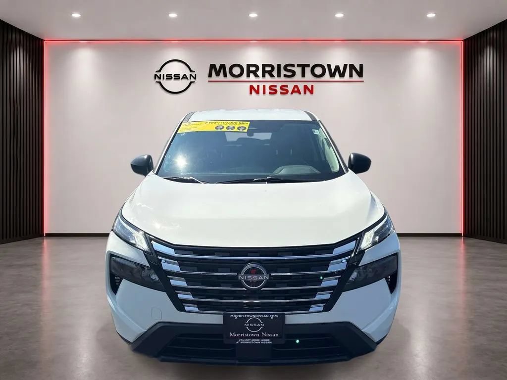 Used 2025 Nissan Rogue S FWD image 8