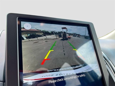 Used 2022 Ford Edge Titanium image 13