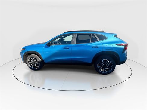 New 2026 Chevrolet Trax RS image 5