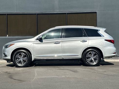 Used 2018 INFINITI QX60 Luxe AWD/4WD image 7
