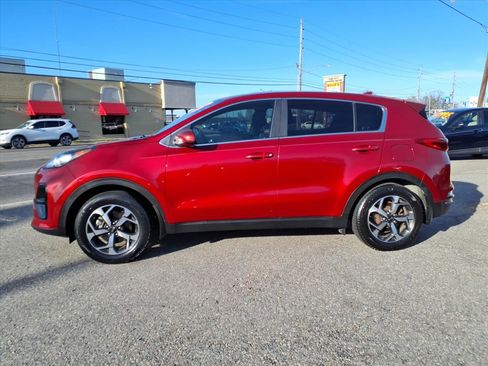 Used 2020 Kia Sportage LX image 9