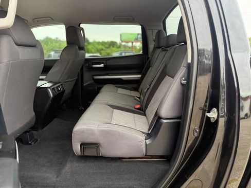 Used 2015 Toyota Tundra SR5 w/ SR5 Upgrade Package image 13