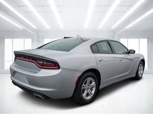 Used 2023 Dodge Charger SXT image 3