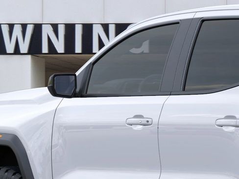 New 2026 GMC Canyon Elevation image 12