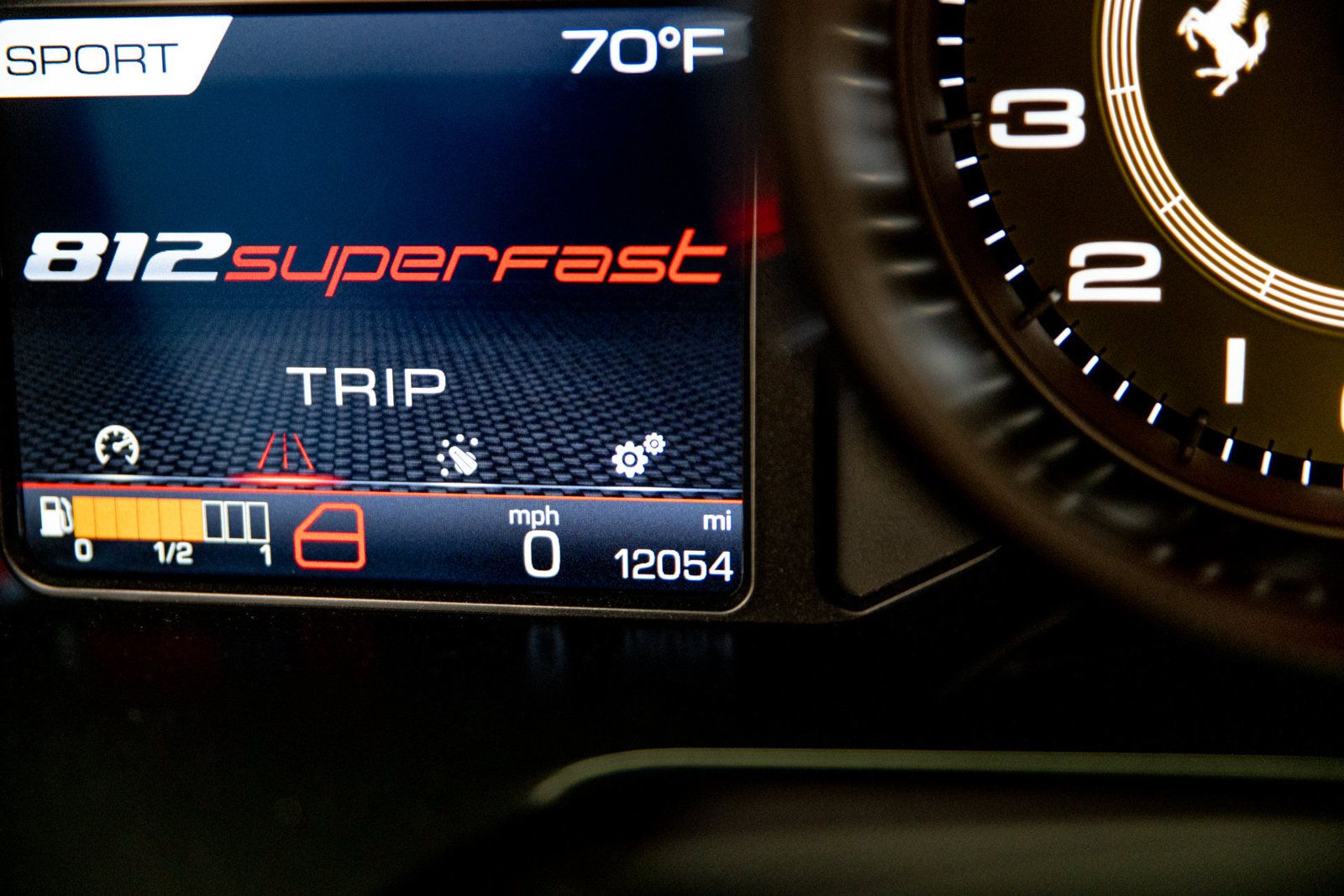 Used 2018 Ferrari 812 Superfast RWD image 21