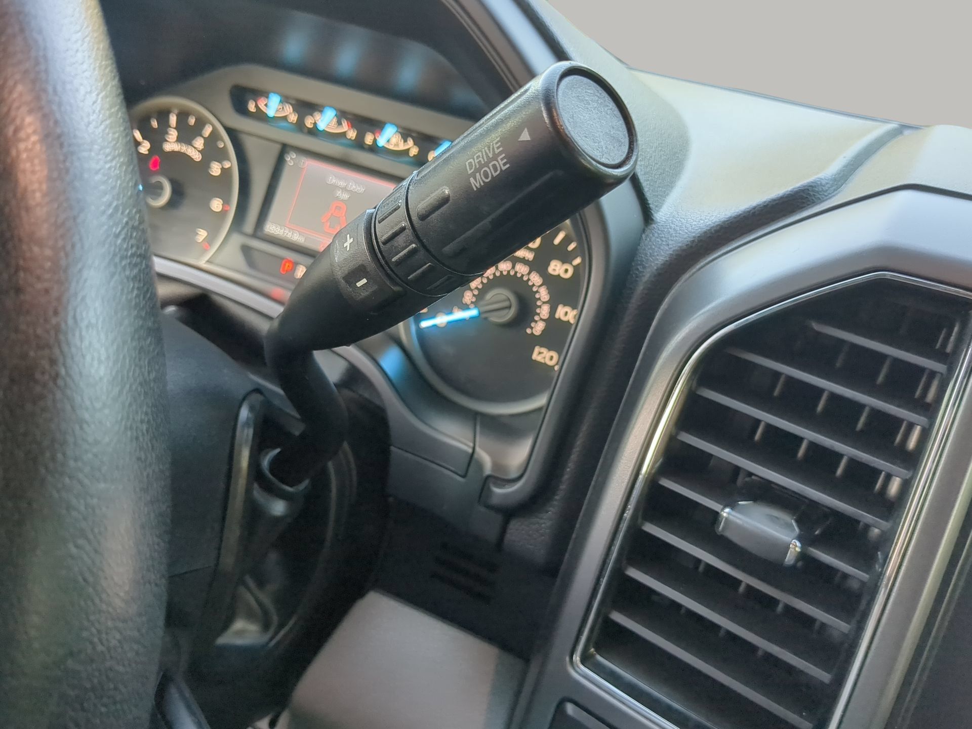 Used 2019 Ford F150 XLT w/ Equipment Group 302A Luxury AWD/4WD image 64
