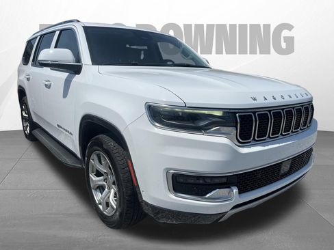 Used 2022 Jeep Wagoneer Series II RWD image 3