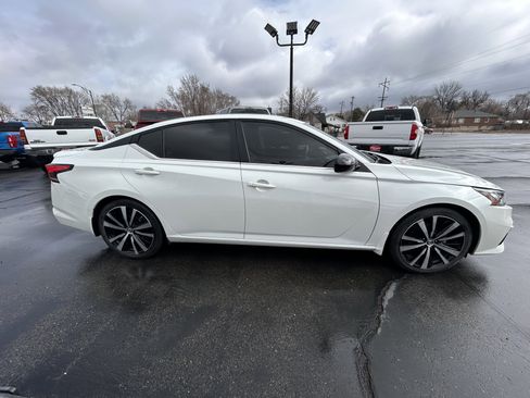 Used 2022 Nissan Altima 2.5 SR image 4