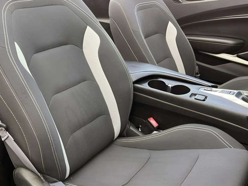 Used 2017 Chevrolet Camaro SS RWD image 11
