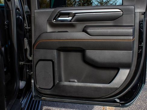 Used 2024 GMC Sierra 3500 AT4 w/ AT4 Premium Plus Package image 12