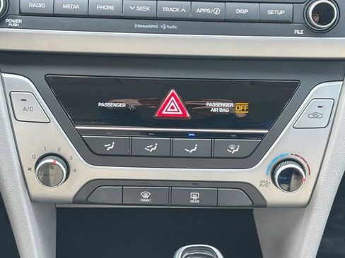 Used 2018 Hyundai Elantra SEL image 18