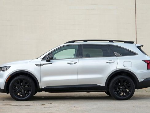 Used 2022 Kia Sorento S w/ Panoramic Sunroof Package AWD/4WD image 8