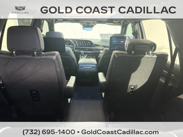 Certified 2024 Cadillac Escalade Sport Platinum w/ LPO, ONYX Package AWD/4WD image 16