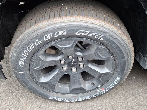 New 2026 RAM 1500 Express AWD/4WD image 4